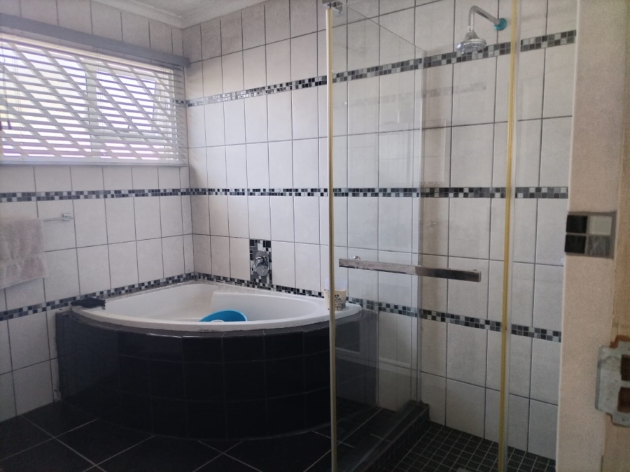 To Let 2 Bedroom Property for Rent in Sanddrift Western Cape